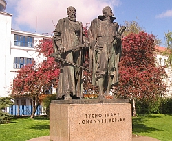 Pamätník - Brahe a Kepler