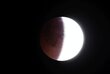 Úplné zatmenie Mesiaca  21. január 2019 Fotografované cez refraktor 100/900  ASA 100, expozičné časy 1/250, 1/200, 1 sek, 3 sek, 4 sek