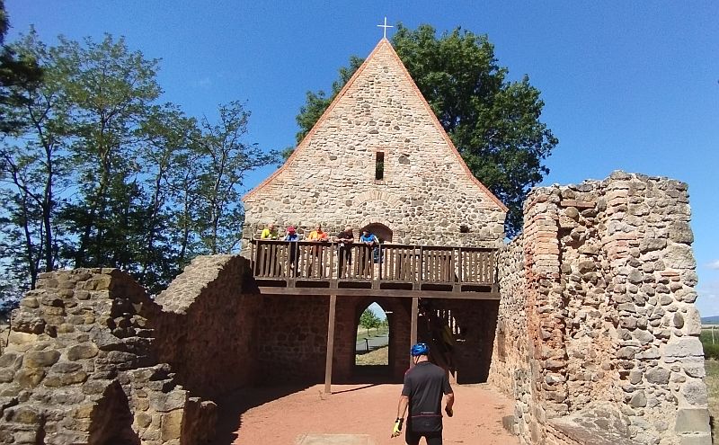 Pustý kostol